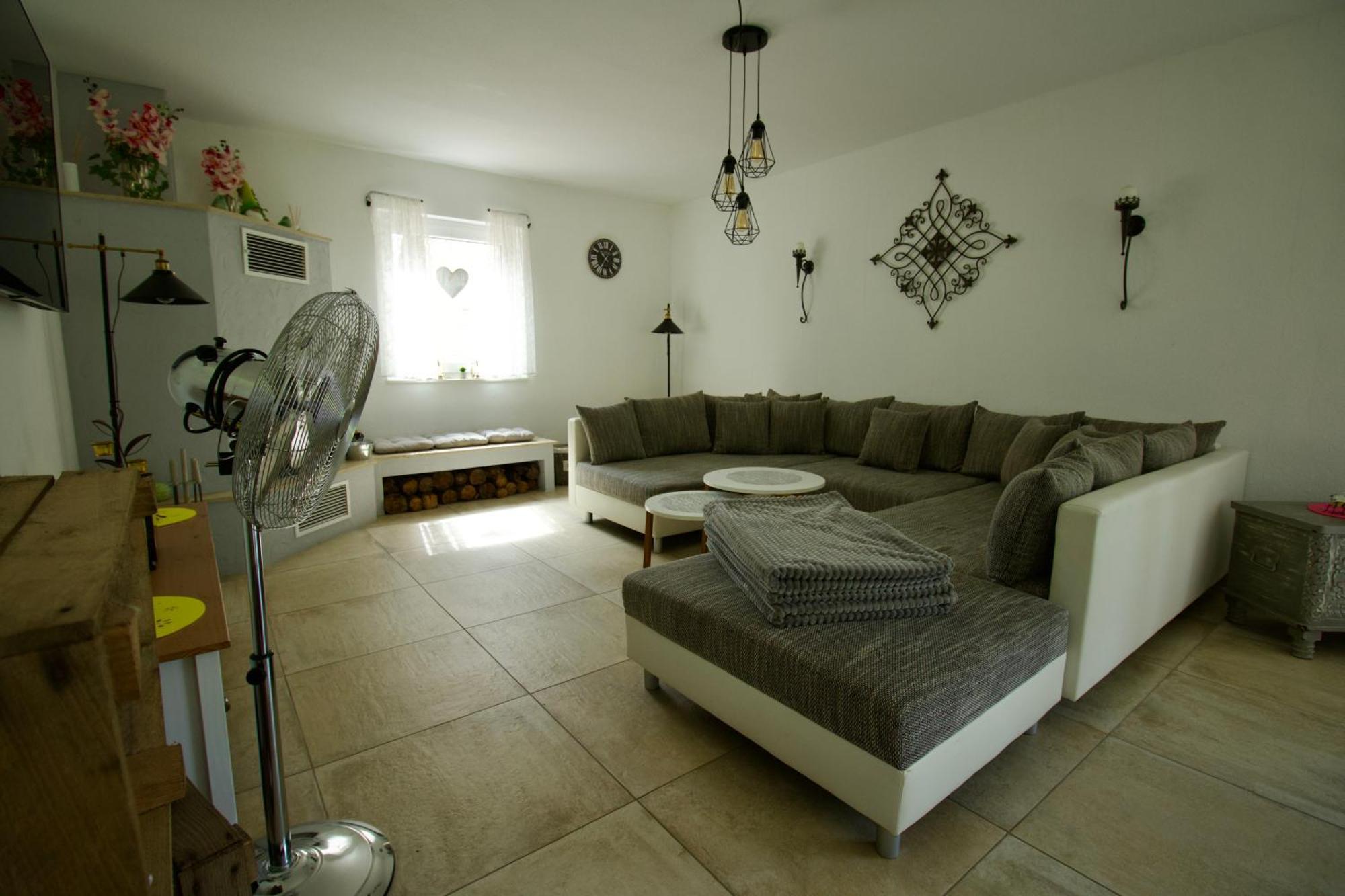 Ferienhaus Plattenberg บาดเอินเฮาเซน ภายนอก รูปภาพ